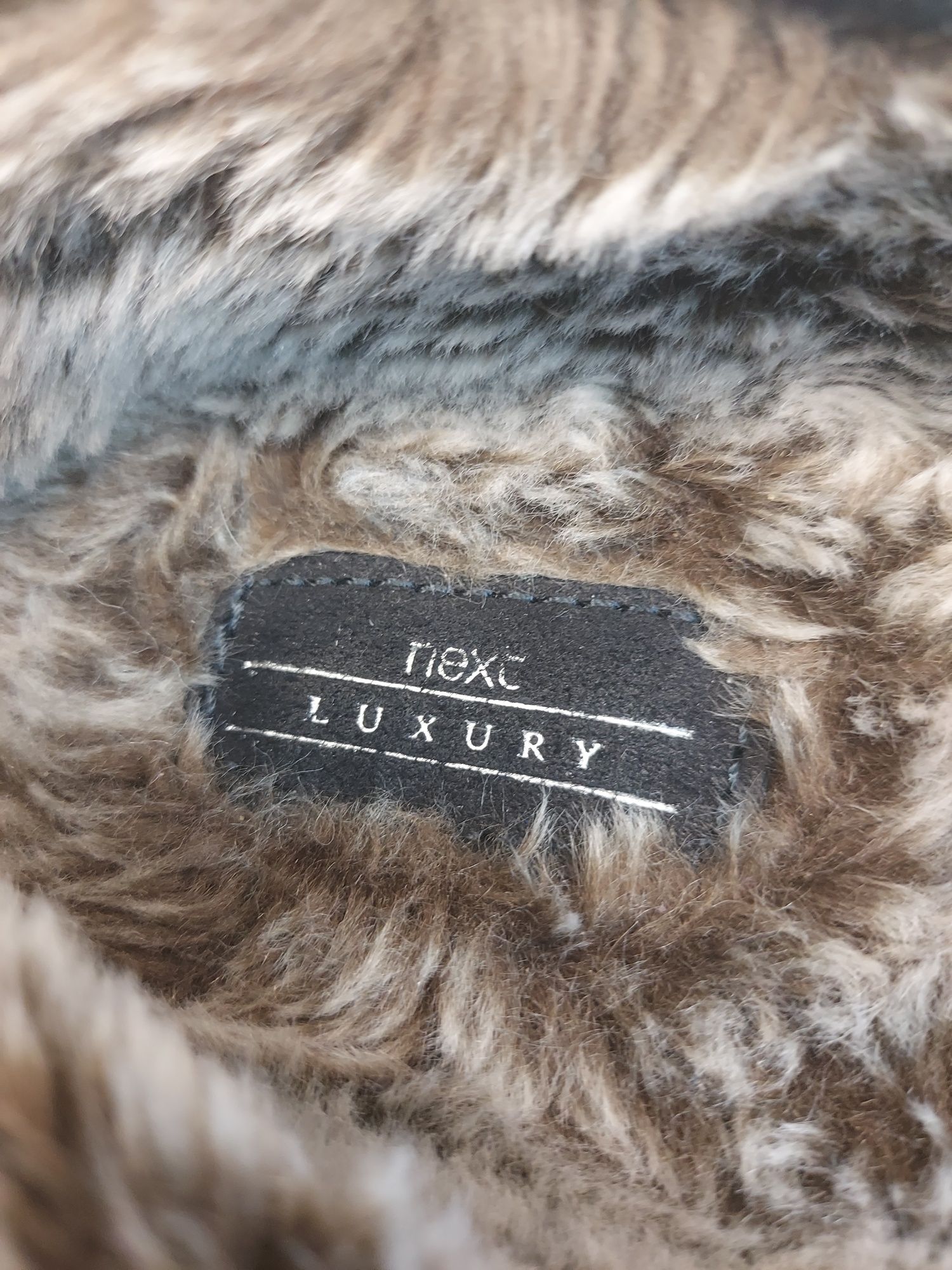 Next Luxury kapcie roz.47 skóra naturalna zamsz , Regular Fit