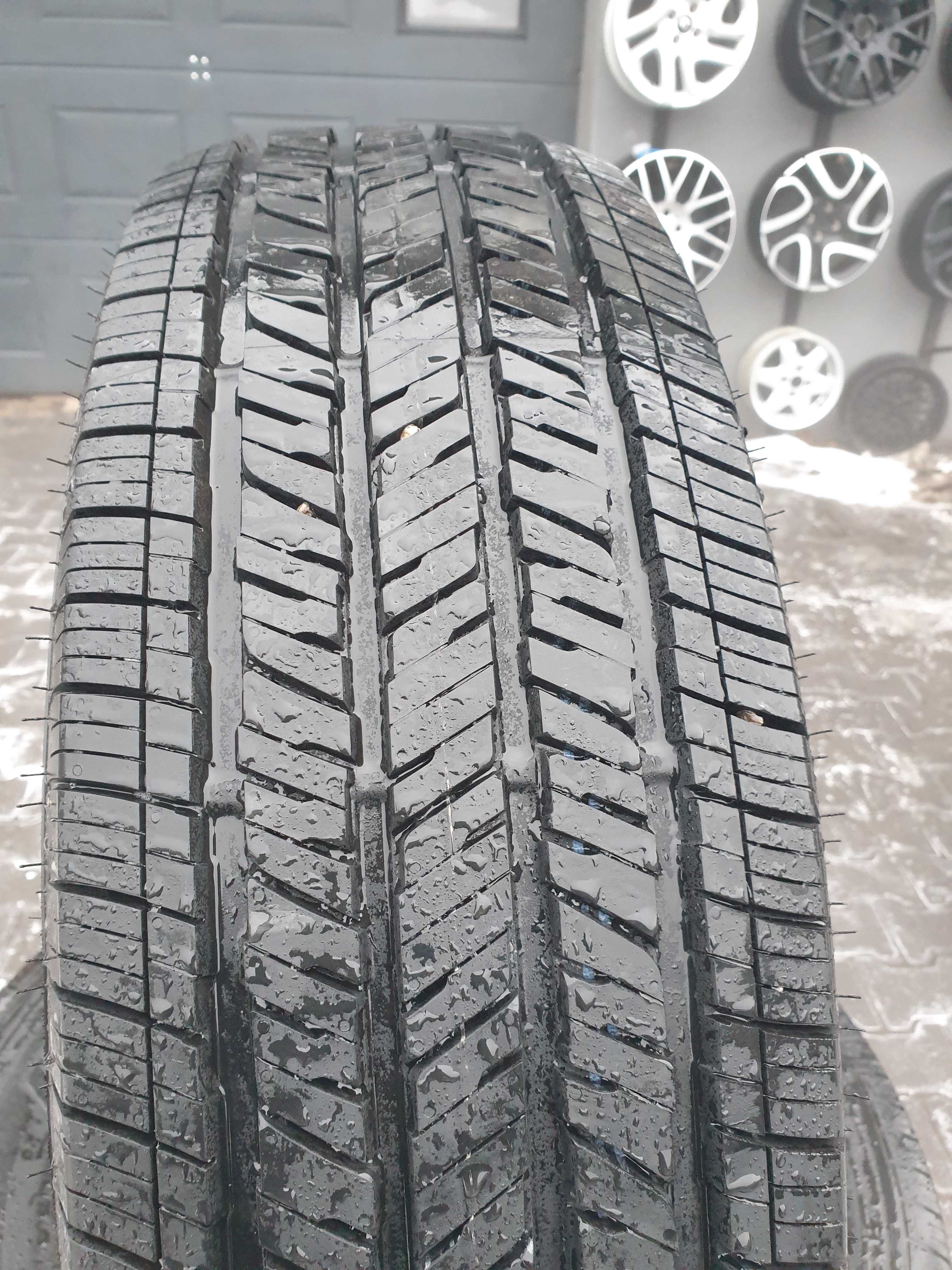 Opony letnie Bridgestone 255/70/18 nowe z2020 roku 4szt.