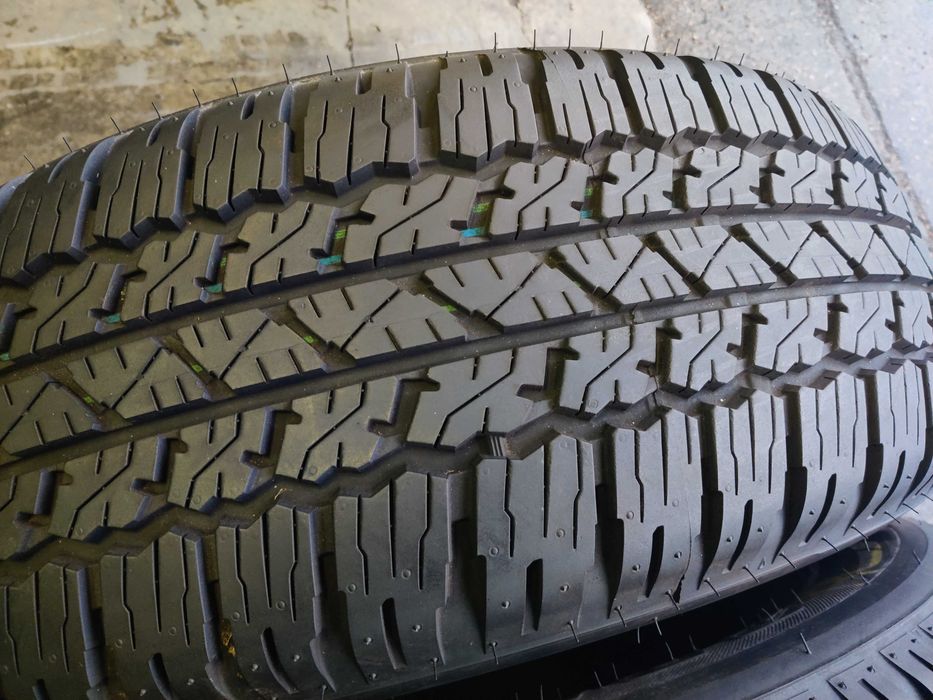 Bridgestone Dueler A/T R17 265 65 шини всесезонні