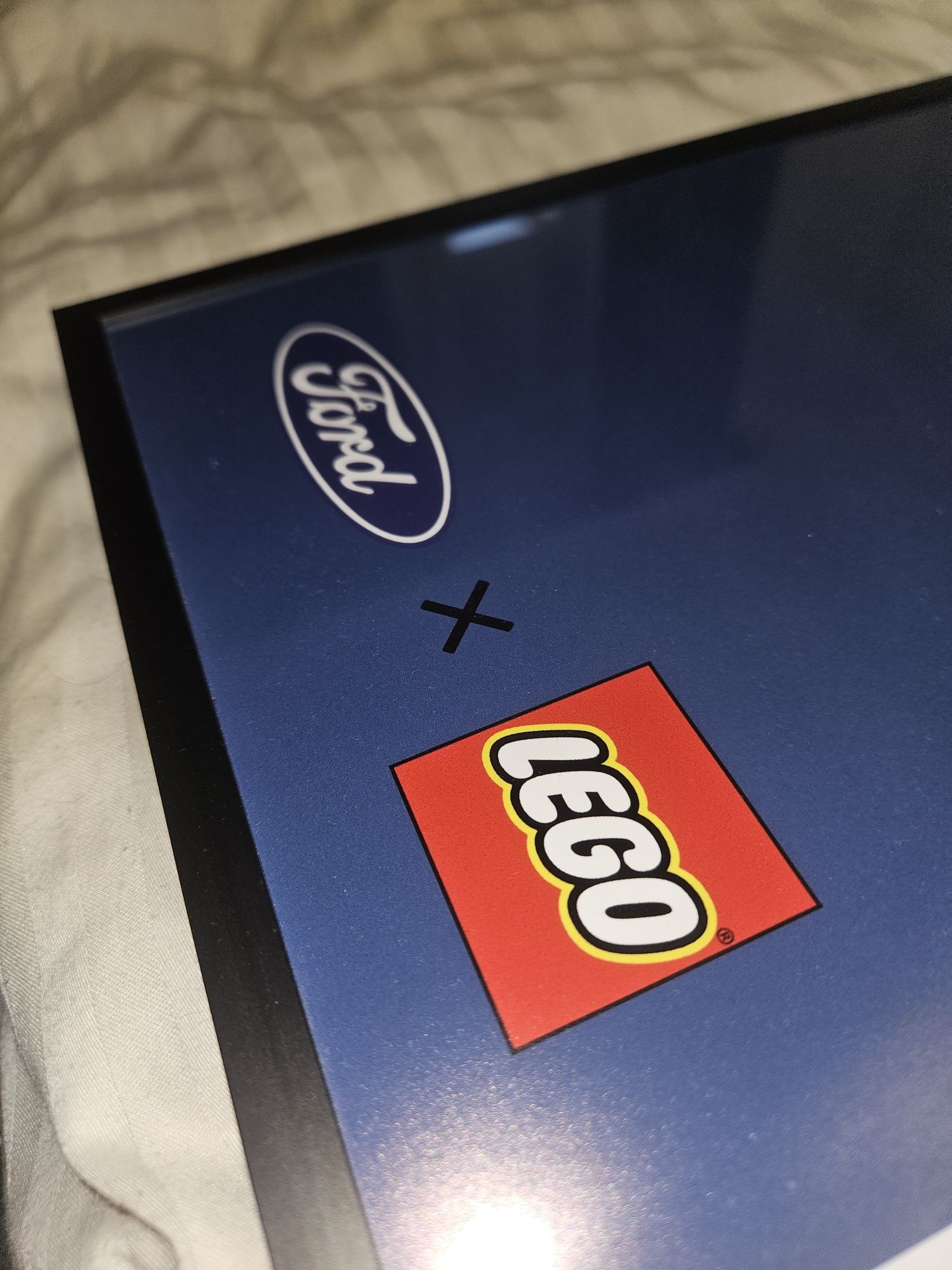 Rama aluminiowa 50x80 do ekspozycji ściennej lego