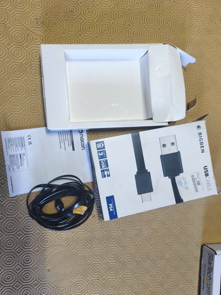 Cabo USB para PS4