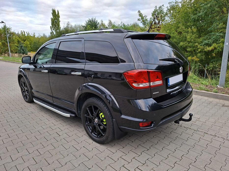 FIAT FREEMONT 2.0d 170KM*AUTOMAT*4x4*7-OSÓB*skóry*DVD*serwis*keyless