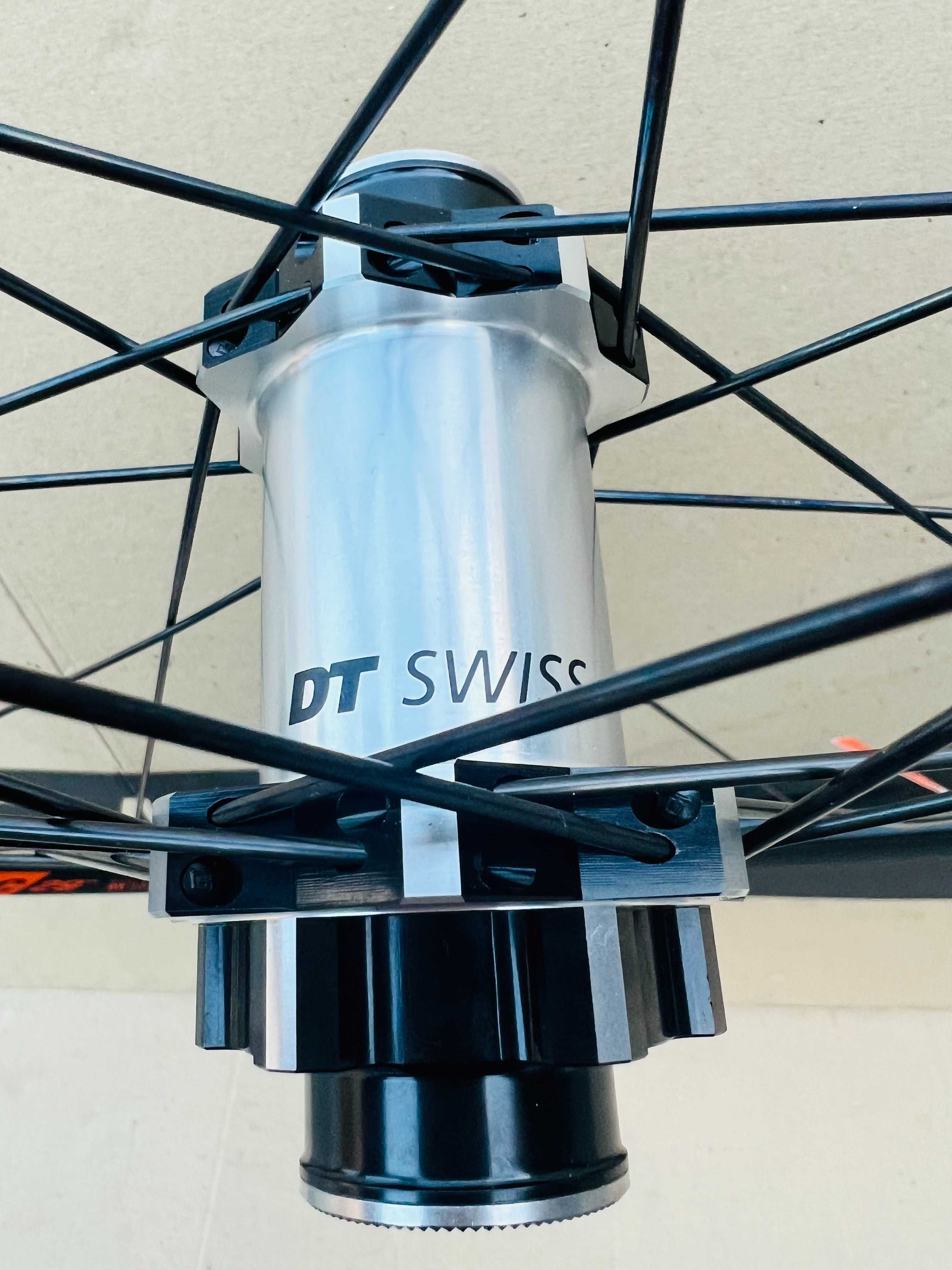 Koło Przednie DT SWISS KTM TEAM CC 29" sztywna oś 15x110 TLR ROCK SHOX