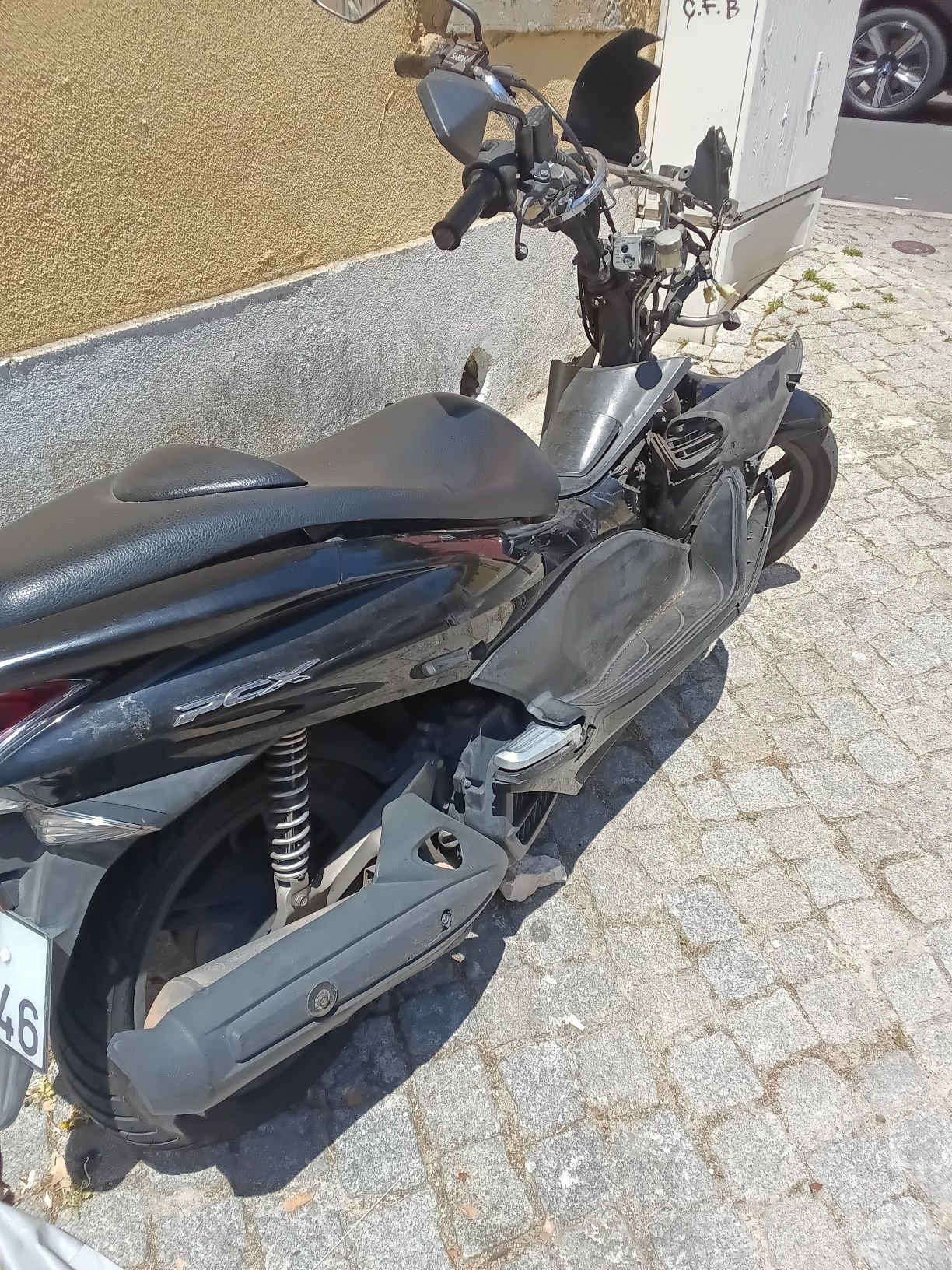 Pcx 2011  acidentada