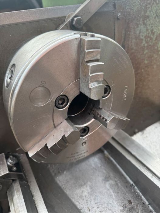 Tokarka TOS Galanta SUI 32 A