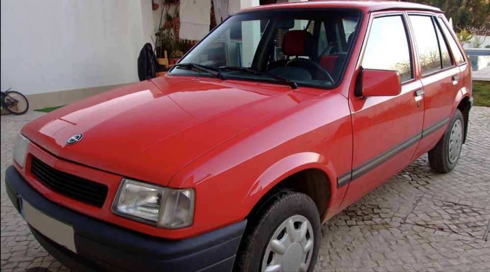 Pecas opel corsa A vermelho