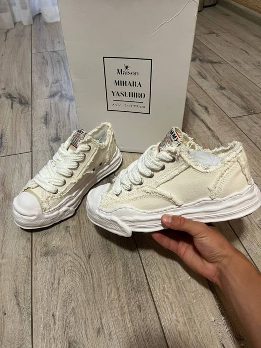 MMY Maison Mihara Yasuhiro white distressed