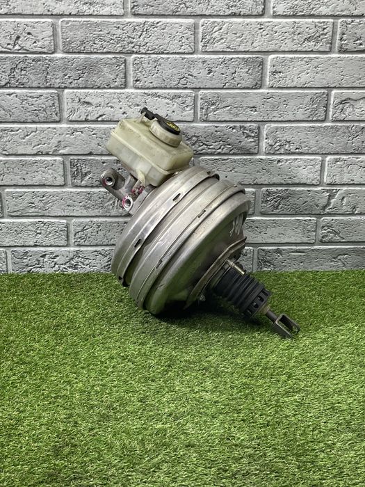 Вакуумний підсилювач BMW E60 M57N Код:076