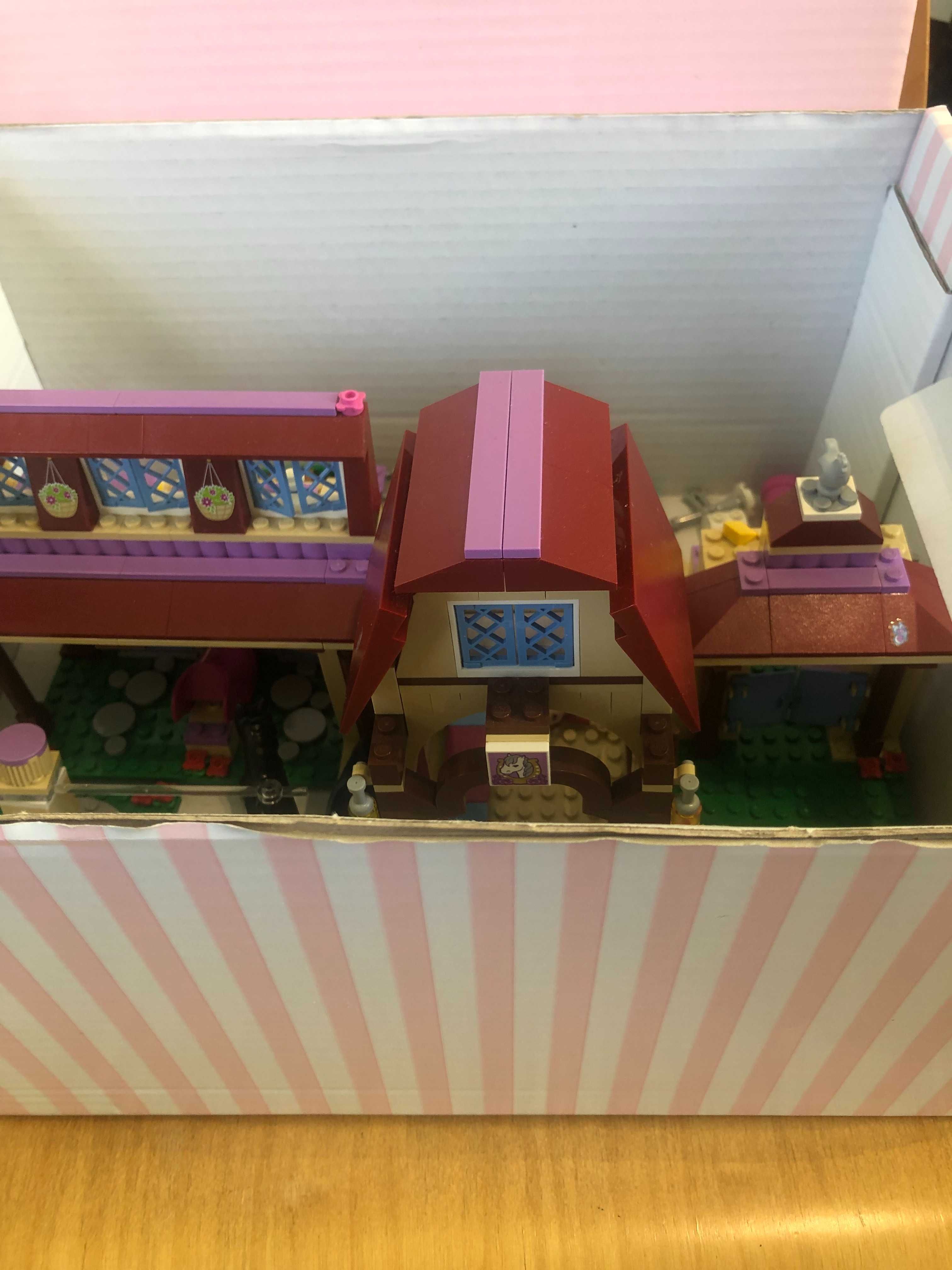 LEGO 41126 Friends Klub jeździecki w Heartlake