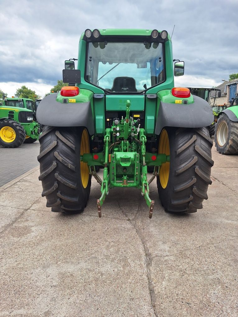 John Deere 6620 ,6820,6920