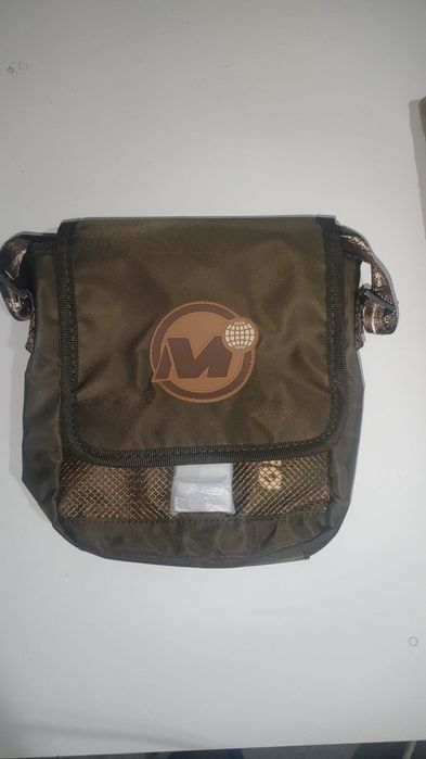 Bolsa de ombro da marca minus two nova nunca usada