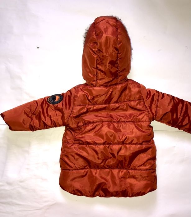 Красивая курточка на мальчика