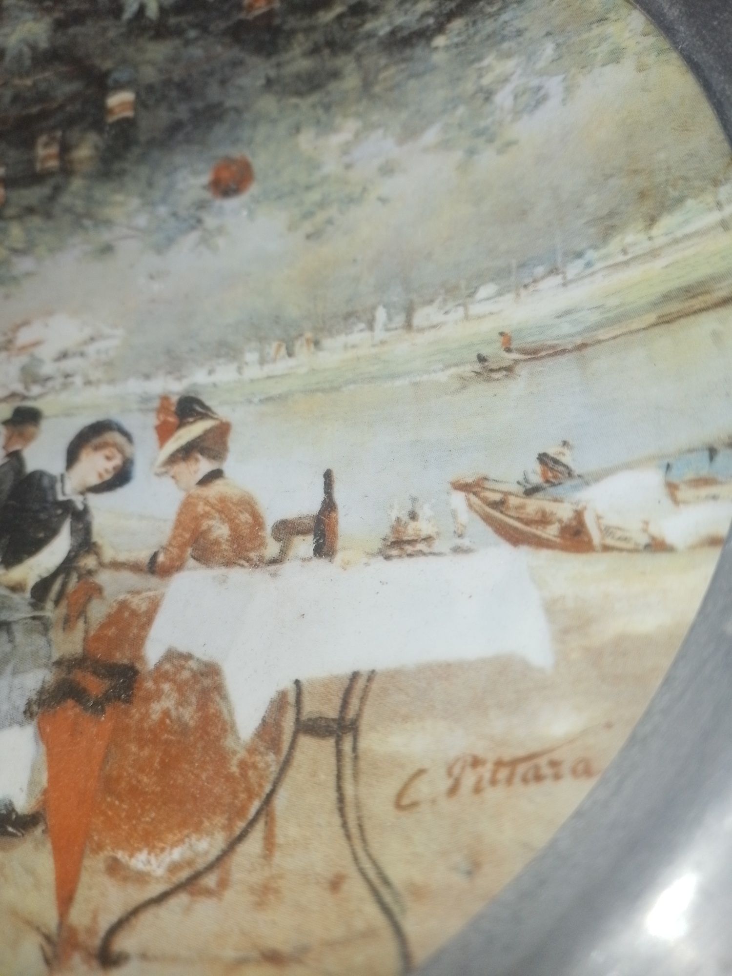 Prato em porcelana com monture em estanho