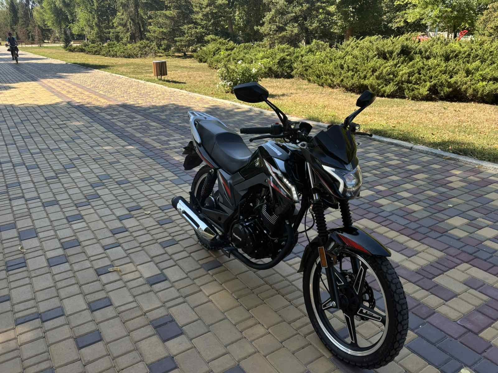 Продам  Musstang МТ 200-8