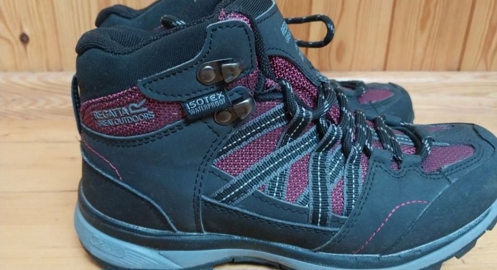 Продам женские трекинговые ботинки Regatta Great Outdoors Waterproof