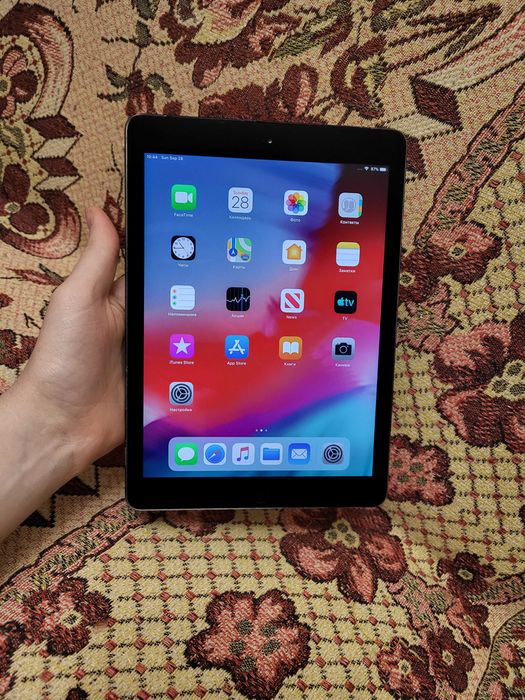 Apple iPad air 9.7" wifi lte 16 ГБ планшет