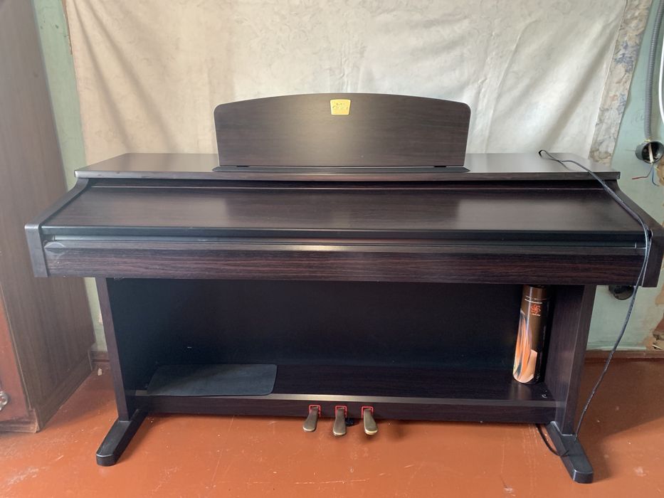Електропіано  цифрове піано піаніно клавінова ямаха yamaha clavinova