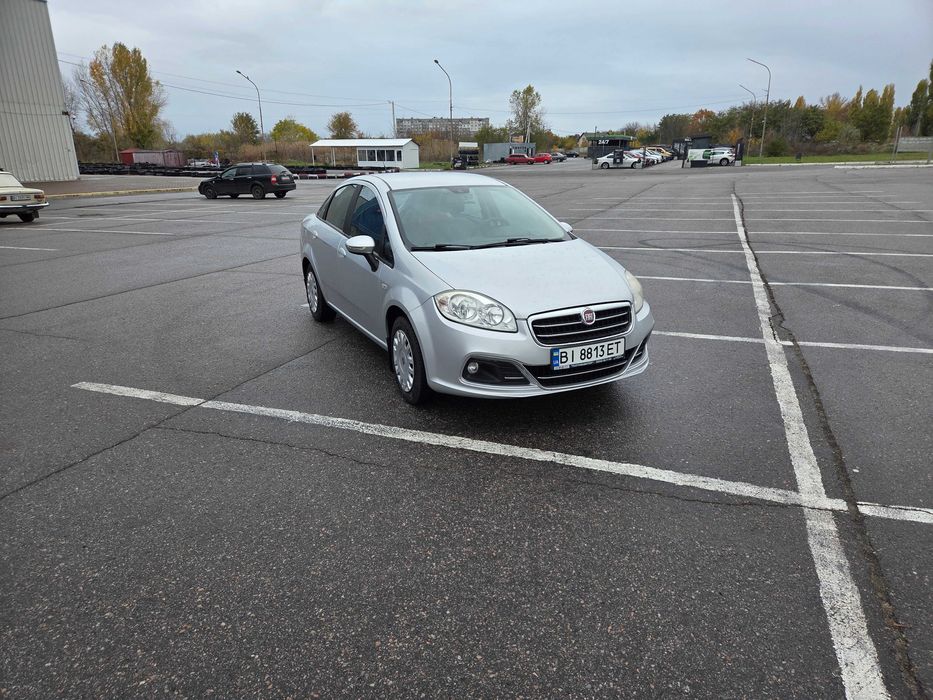 Fiat Linea 2013 рестайлінг (1.4 77 к.с.) Газ/Бензин - Ідеальний стан