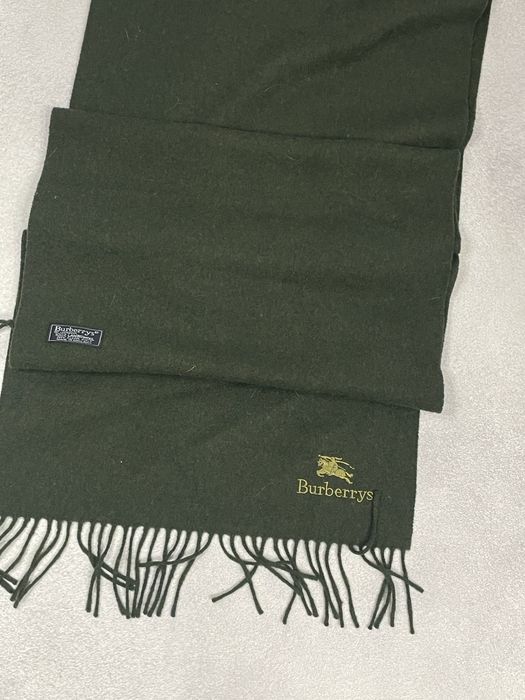 темно-зелений шарф Burberry