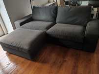 Sofá + puff IKEA usado