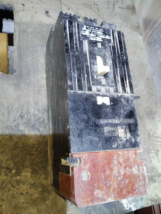 Автомат А3716 ФУЗ на 100 А тепловое реле 115А