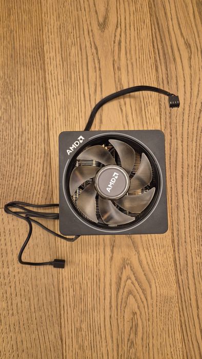 AMD Wraith Prism chlodzenie cpu