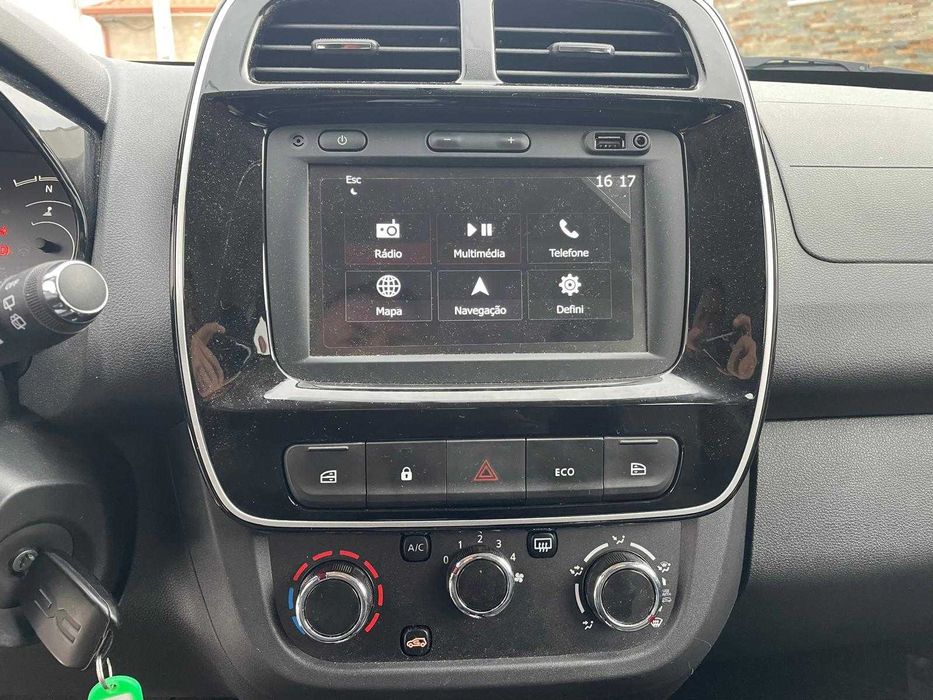 Dacia spring como novo