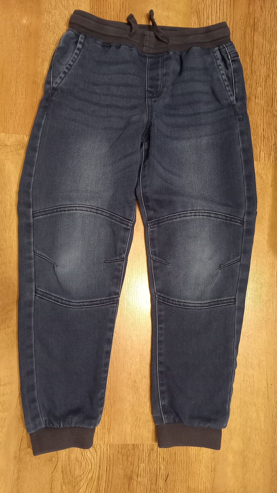 Spodnie jeansy jogger 140