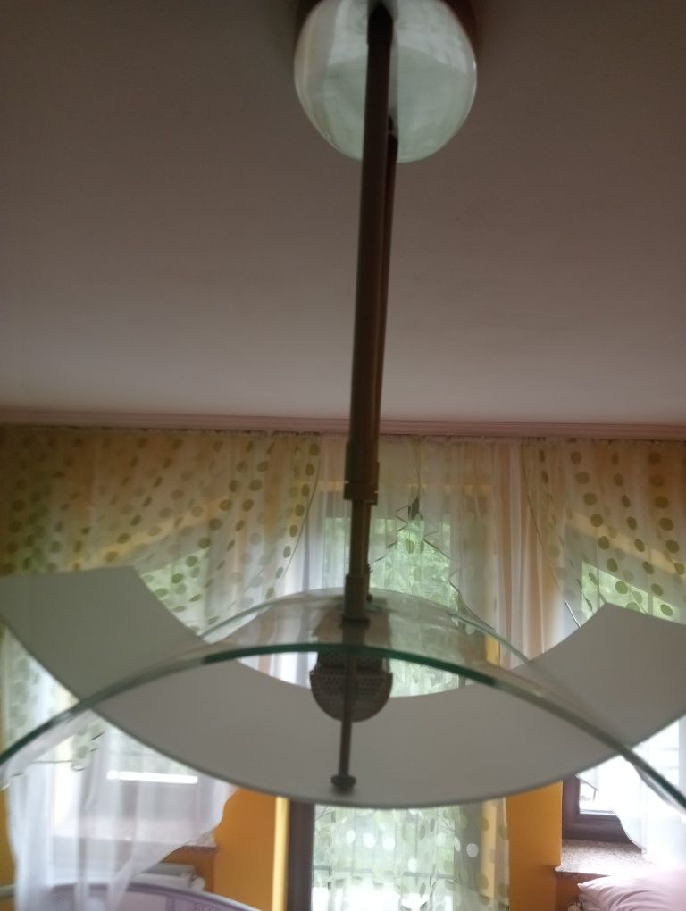 Pilnie sprzedam komplet lamp jeden raz do sufitu plus dwa kinkiety
