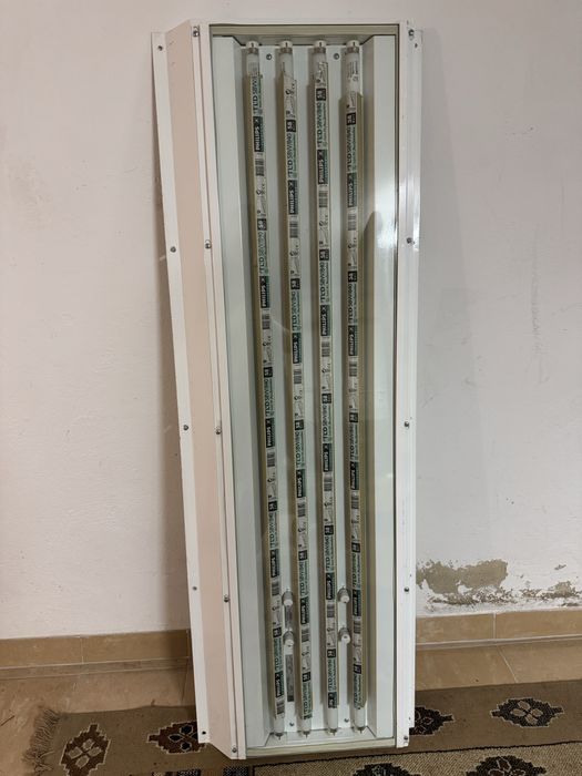 Oprawa sufitowa hermetyczna świetlówki światło garażowe odbłyśnik