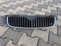 Grill atrapa chłodnicy SKODA FABIA RAPID ROOMSTER