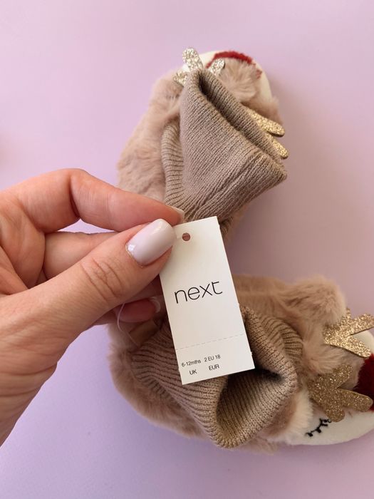 Плюшеві пінетки від Next