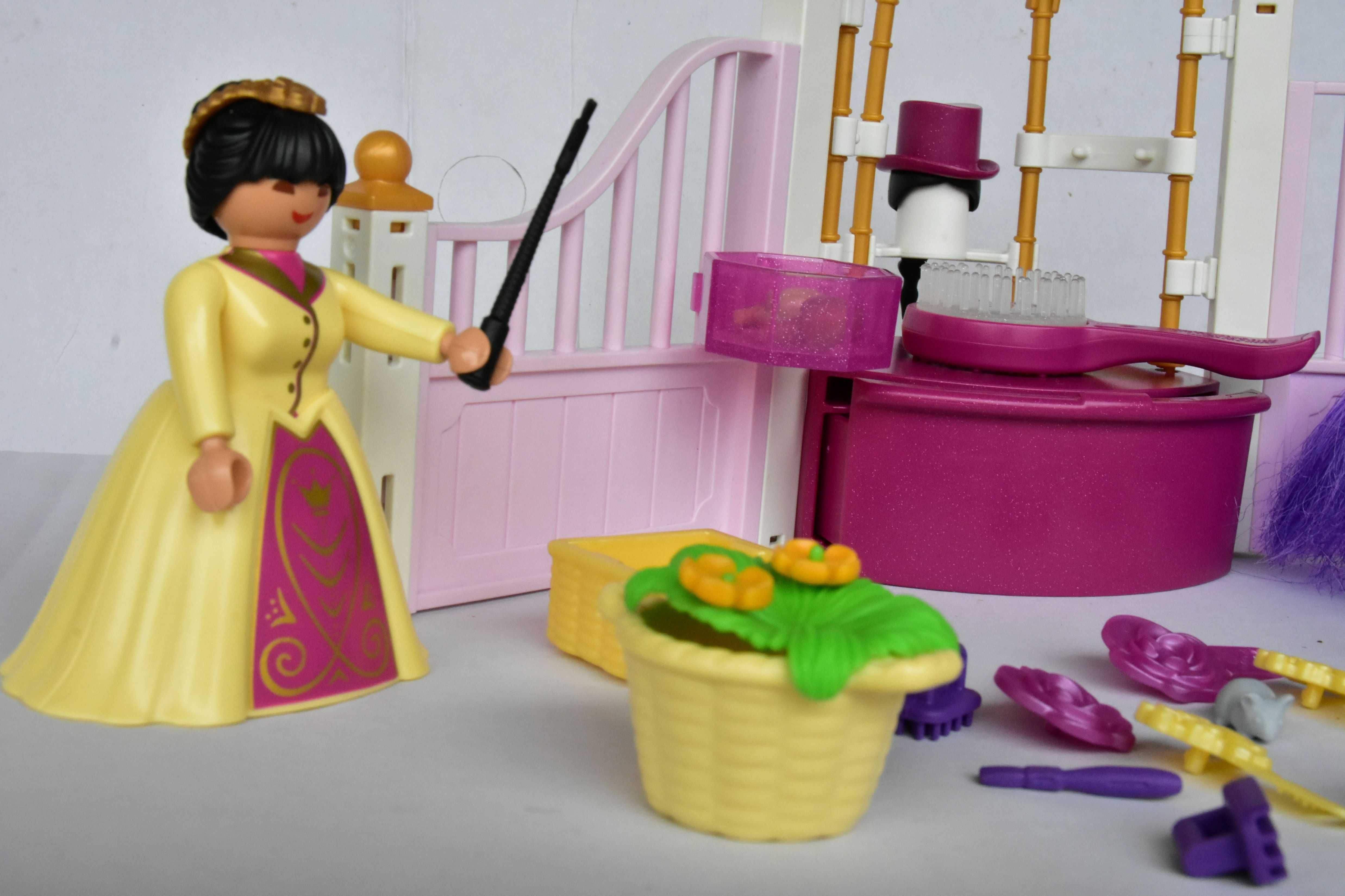 Klocki Playmobil "Królewska stajnia"