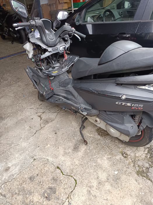 Vendo sym 125  GTS 125 evo