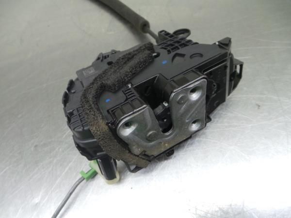 Fechadura / fecho porta frente esquerdo NISSAN Micra V (K14)