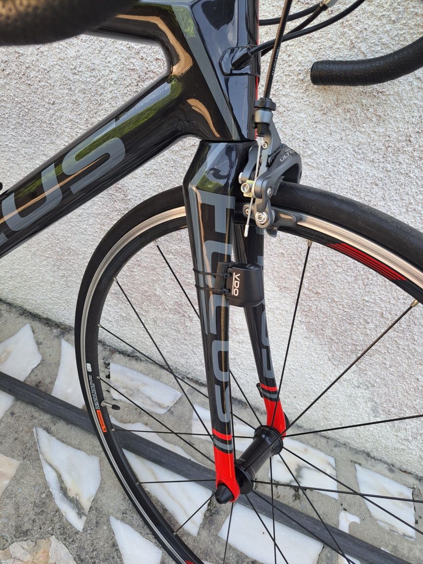 Bicicleta de Estrada Focus Cayo Carbon Shimano Ultegra Tamanho M