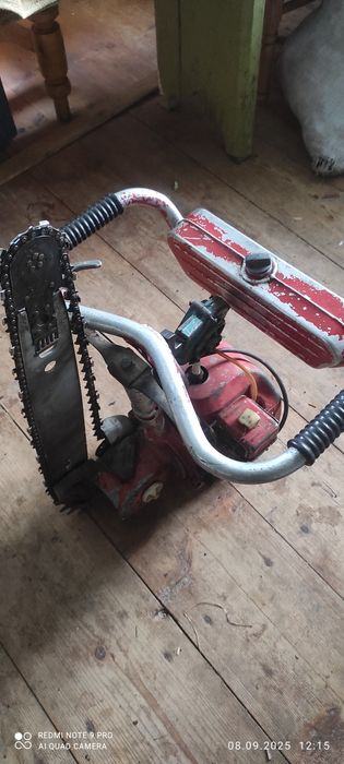 Продам Бензопилу Урал