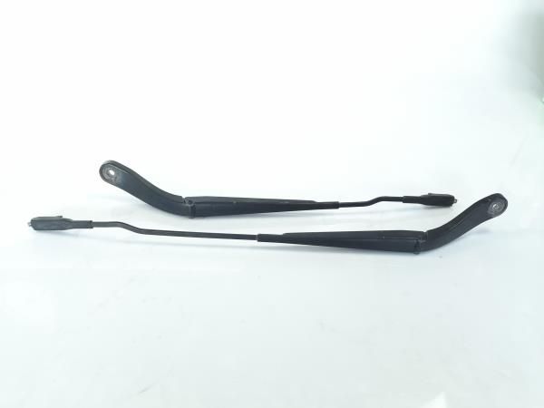 Haste / braço de escova limpa vidros frente direita FORD C-Max II (DXA