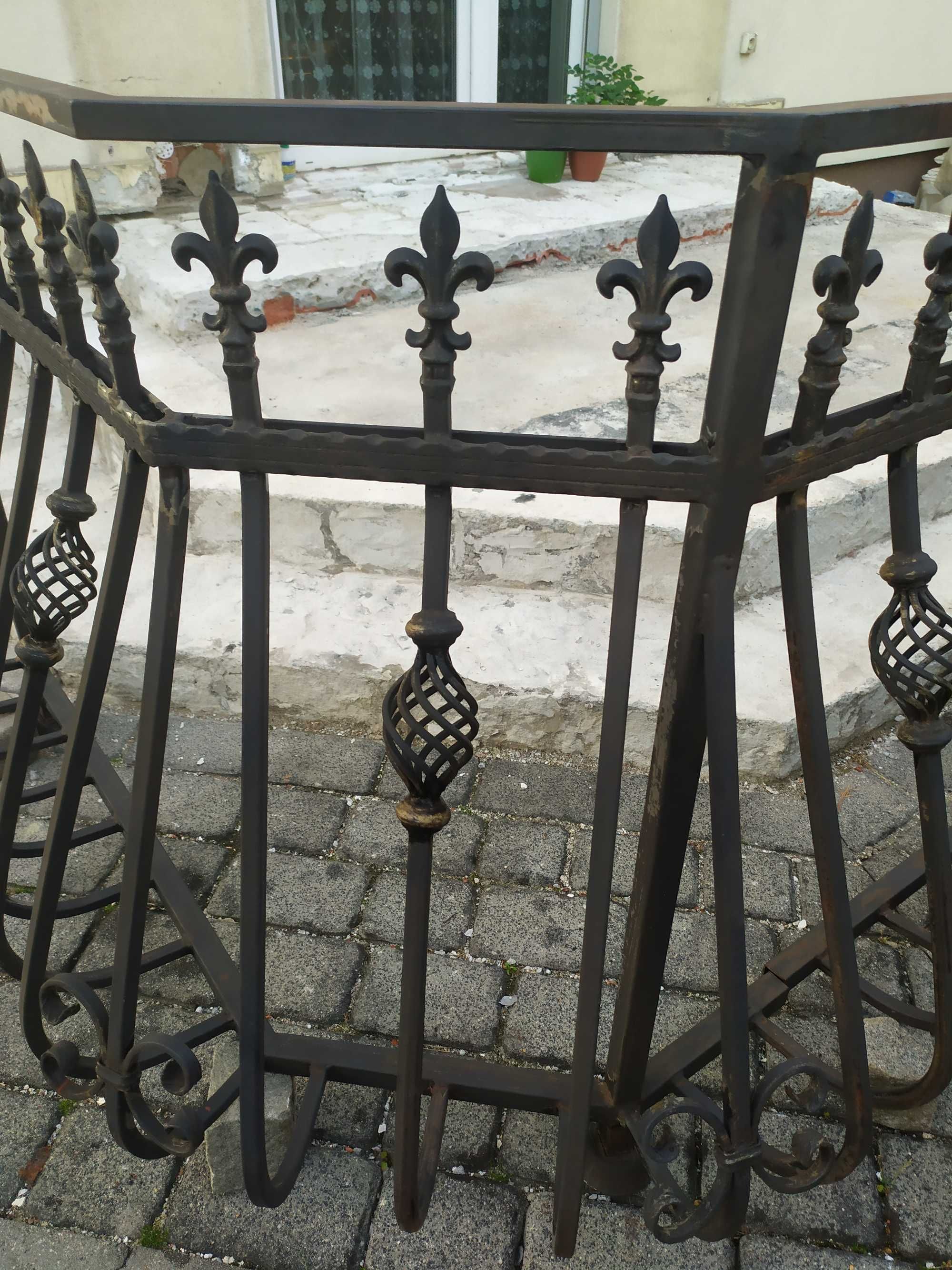 sprzedam balustrade balkonową  100zl/mb