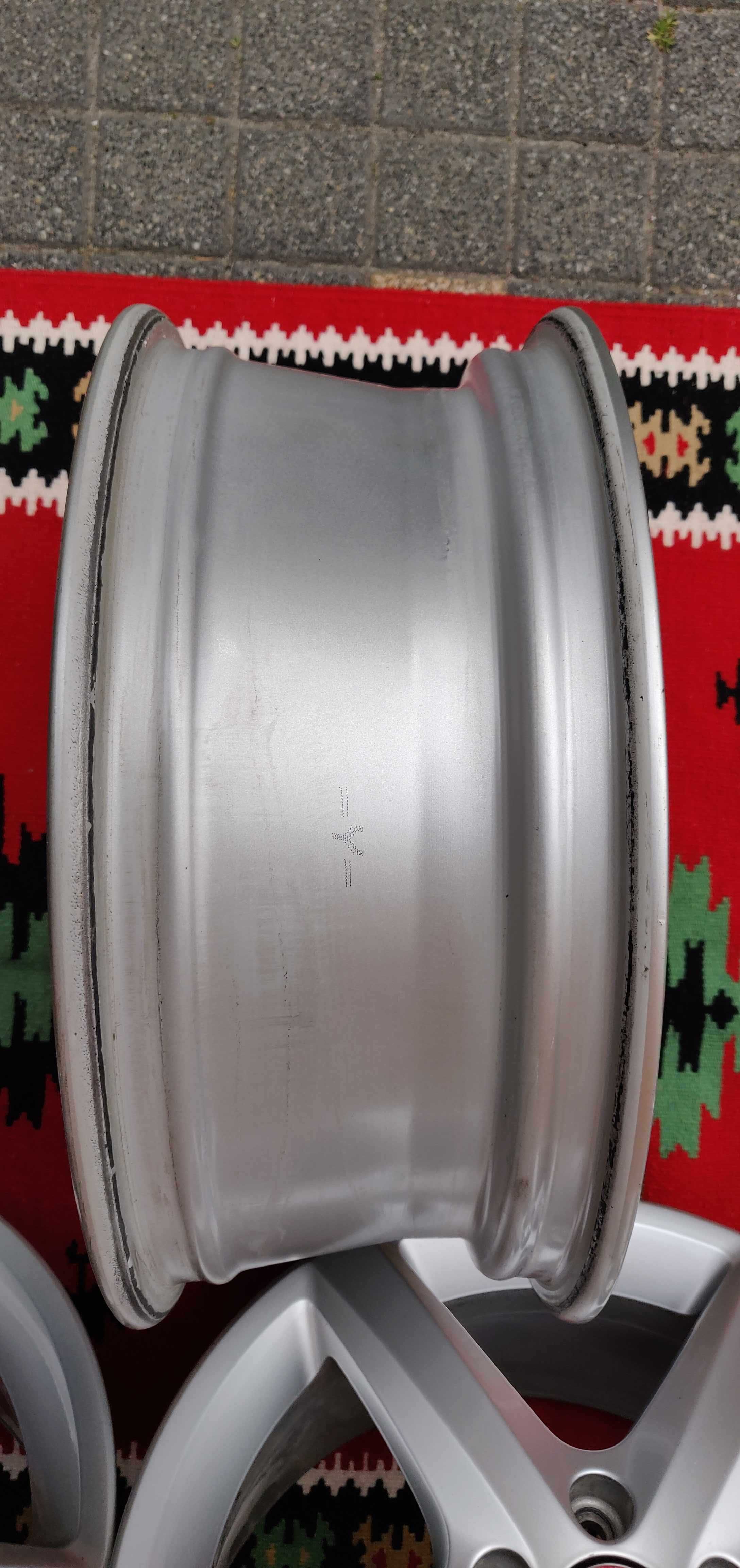 Felgi aluminiowe Alu 17" 5x112 VW Audi Skoda oryginał