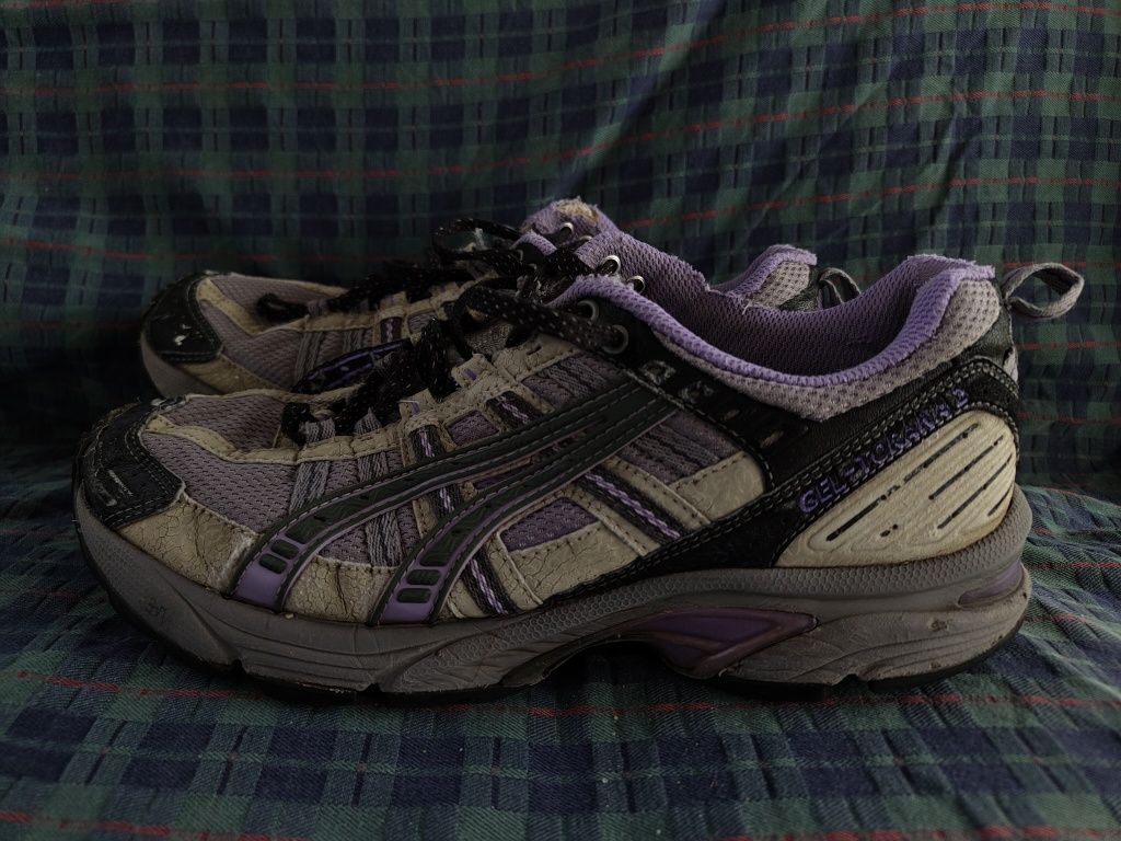 ASICS (Розмір US 9.5 / EUR 41.5, устілка 26.5 см)