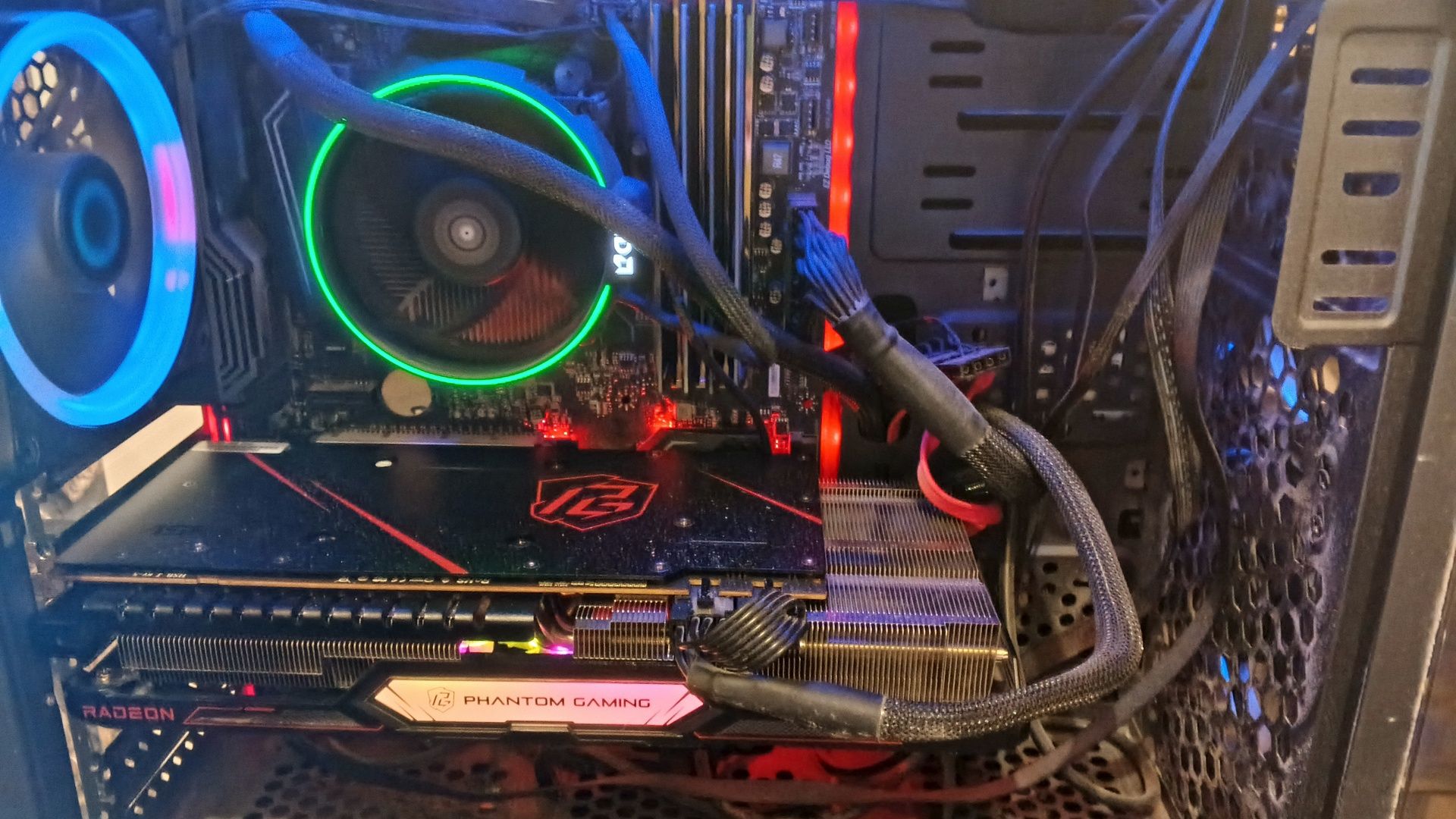 Процесор Ryzen 7 1700 3200 MHz, 8 ядер, 16 потоков + кулер в подарунок