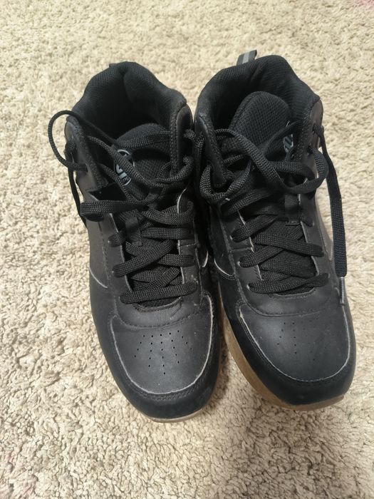 Кросівки sketchers з підошвою яка світиться