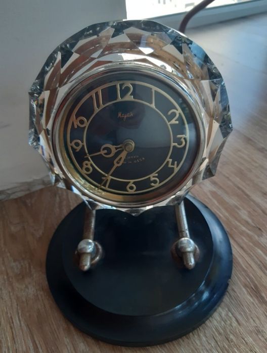 Вінтажний годинник настольний