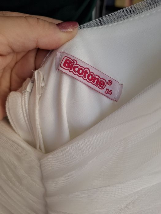 Biala suknia ślubna hiszpanka r.36