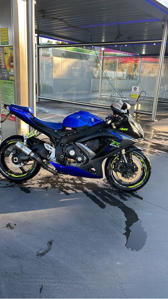 Suzuki gsxr600 k9