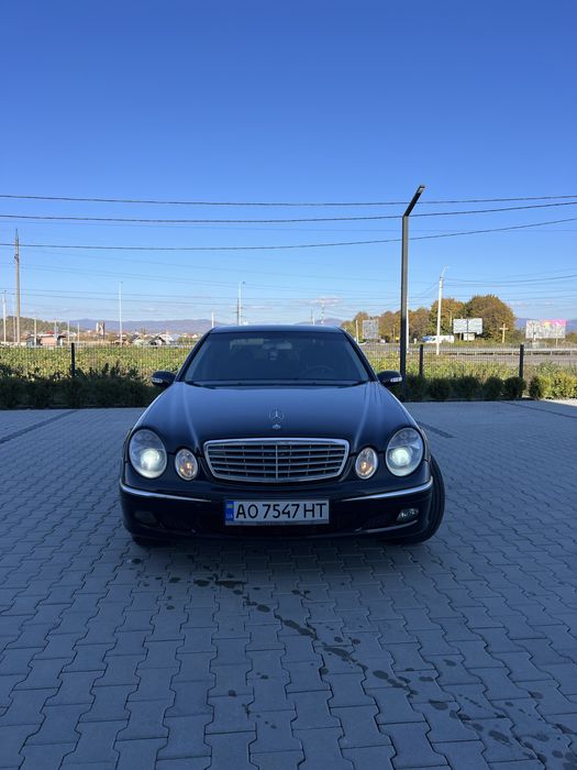 Продам Mercedes E-Class W211