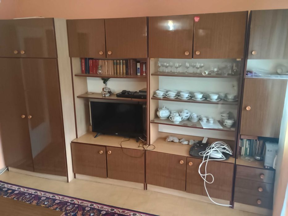 Meble  salon oddam za darmo
