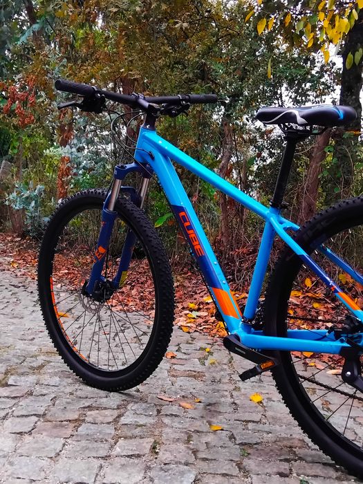 Bicicleta Cube 29" BTT (negociável)