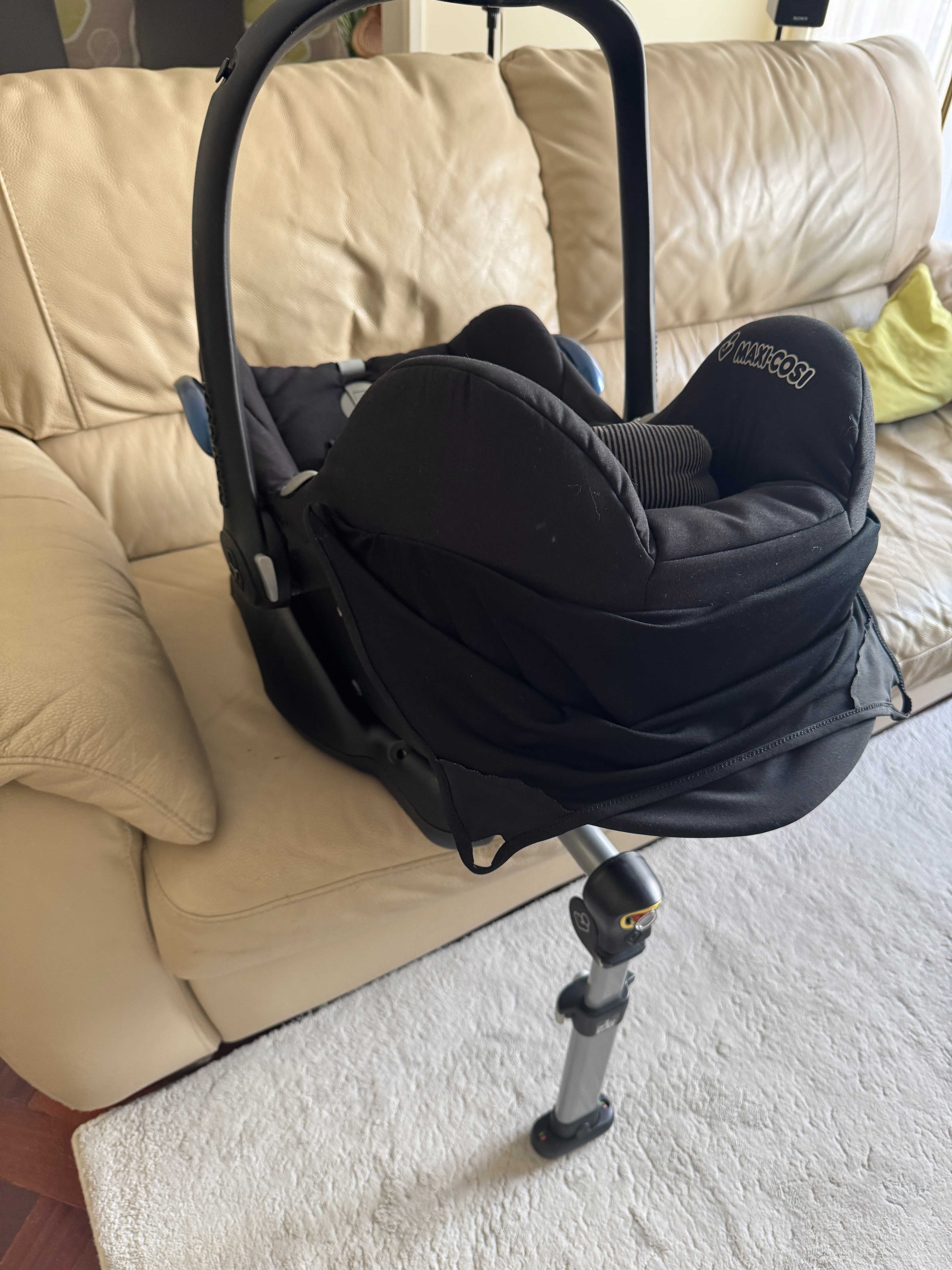 Base Maxi-Cosi isofix para carro para encaixar a cadeira / ovo